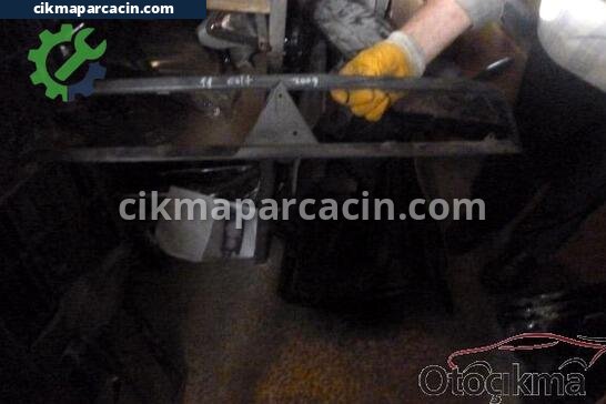 Mitsubishi Colt Panjur çıkma parça