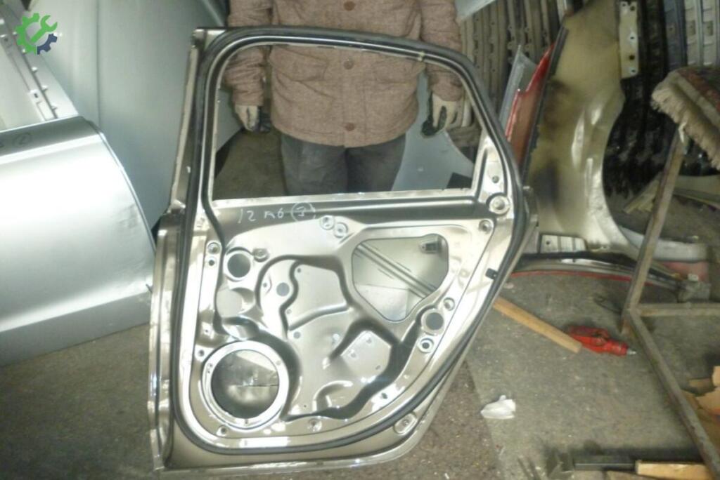 Audi A6 Sağ Arka Kapı 2012201 çıkma parça