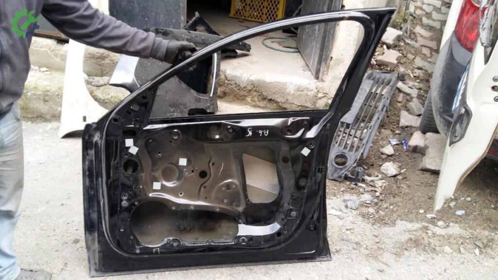 Audi A6 Sağ Ön Kapı 2012201 çıkma parça