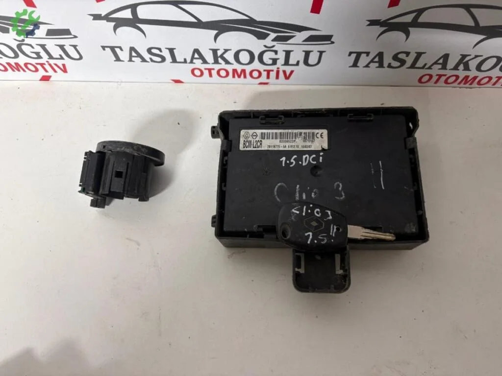 Renault Clio Konfor Beyni 8200652285 çıkma parça