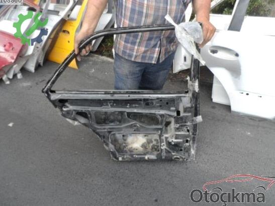 Mercedes-Benz E Serisi Sol Arka Kapı çıkma parça