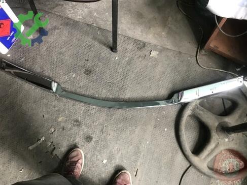 Mercedes-Benz 300 Tampon Izgara Çıtası çıkma parça