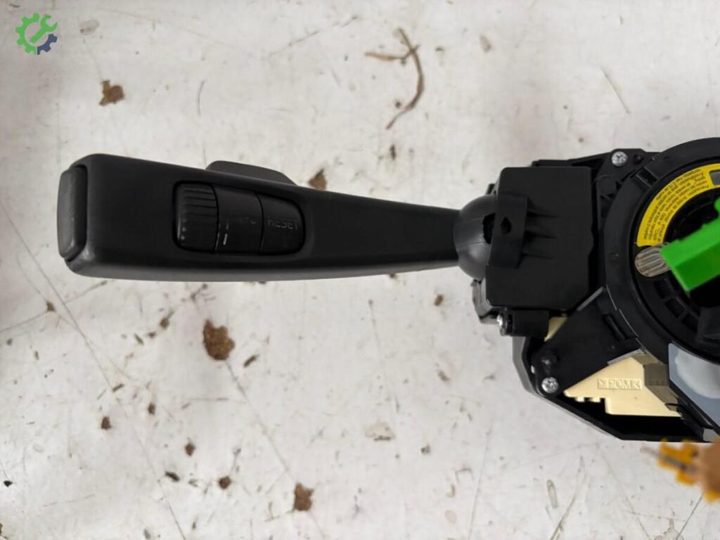 Volvo S40 Silecek Kolu çıkma parça