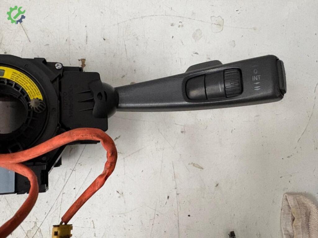 Volvo S40 Silecek Kolu çıkma parça
