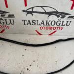 SEAT CORDOBA ÖN CAM IZGARASI KOMPLE