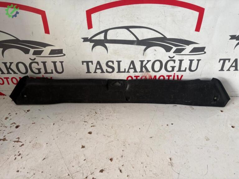 Seat Cordoba Eşik Bakaliti çıkma parça