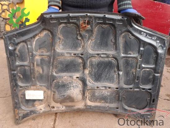 Suzuki Swift Kaput 1990-1995 çıkma parça