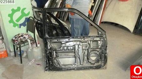 Nissan Pick-up Sol Ön Kapı 1990-1996 çıkma parça