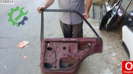 Mazda 323 Sağ Arka Kapı MAZDA323 çıkma parça