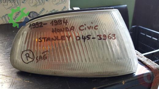 Honda Accord Sinyal 1992-1994 çıkma parça