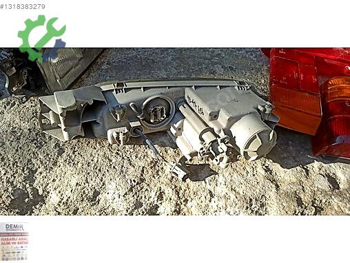 Mazda 626 Sağ Ön Far çıkma parça