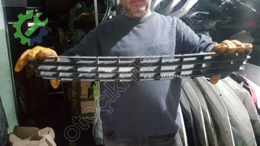 Audi A4 Tampon Izgarası 1995-2002 çıkma parça