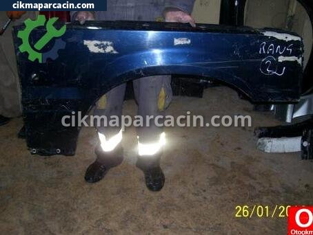 Land Rover Range Rover Sağ Ön Çamurluk çıkma parça