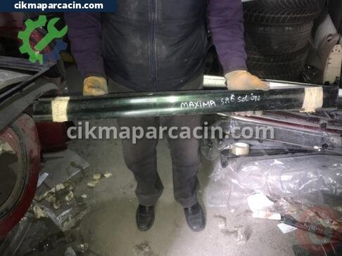 Nissan Maxima Kapı Çıtası çıkma parça