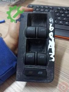 1996-2000 A3 CAM DÜĞMESİ AUDİ ORJİNAL ÇIKMA PARÇA