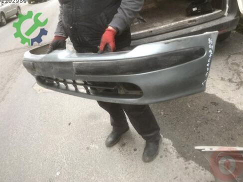 Renault Megane Ön Tampon 1996-2000 çıkma parça