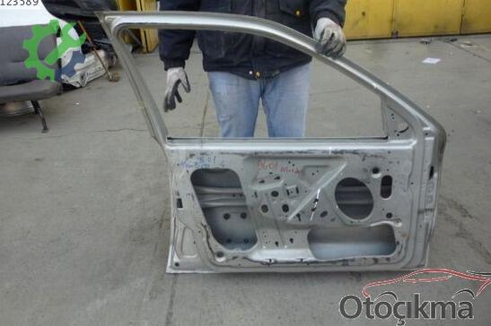 Ford Mondeo Sol Ön Kapı 1996-2001 çıkma parça