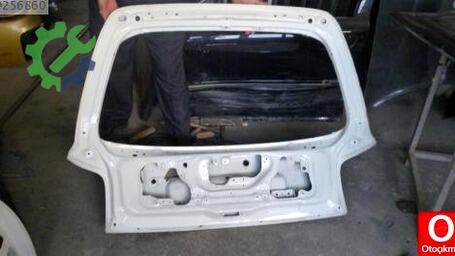 Nissan Micra Bagaj 1996-2002 çıkma parça