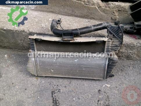 Mercedes-Benz Sprinter Intercooler Radyatörü çıkma parça