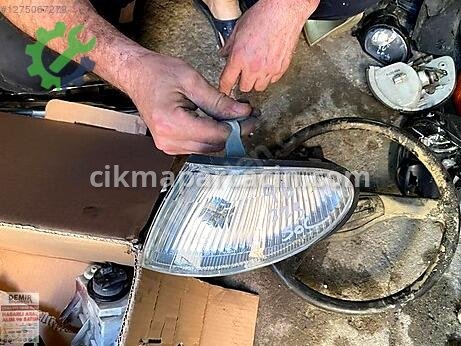 Mazda 323 Sinyal çıkma parça