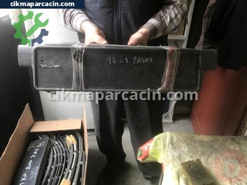 Volkswagen Passat Plakalık çıkma parça