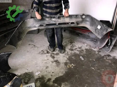 Suzuki Swift Arka Tampon 1997-2001 çıkma parça