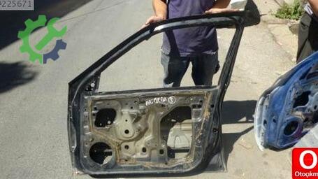 Nissan Primera Kapı (Arka Sağ) 1997-2002 çıkma parça