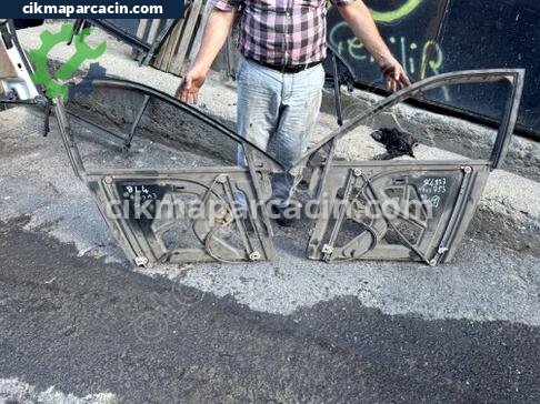 Audi A3 Kapı Direği çıkma parça