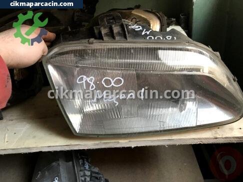 Renault Megane Far çıkma parça