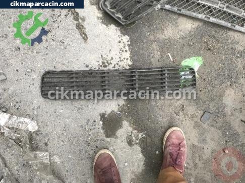 Volkswagen Polo Tampon Izgarası çıkma parça