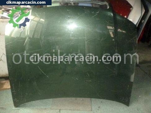 Audi A4 Kaput çıkma parça