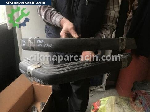Volkswagen Passat Tampon Izgara Çıtası çıkma parça