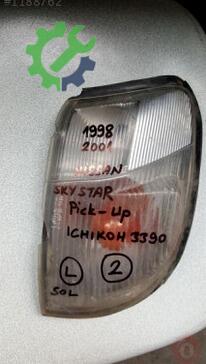 Nissan Skystar Sinyal 1998-2001 çıkma parça
