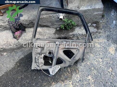 Audi A3 Kapı Direği çıkma parça