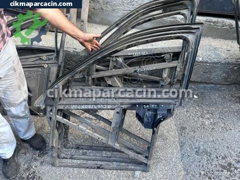 Audi A6 Kapı Direği çıkma parça