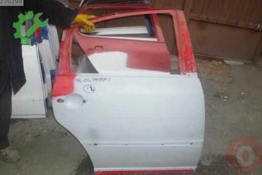 Volkswagen Passat Sağ Arka Kapı 1998-2004 çıkma parça