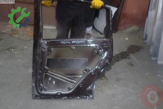 Volkswagen Passat Sağ Arka Kapı 1998-2004 çıkma parça