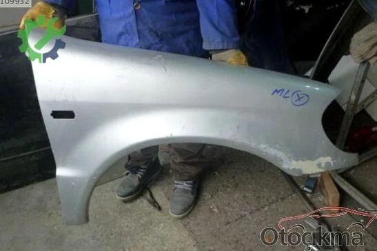 Mercedes-Benz ML Sağ Ön Çamurluk 1998-2005 çıkma parça
