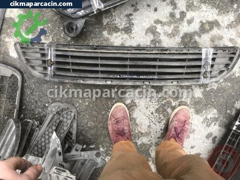Peugeot Partner Tampon Izgarası çıkma parça