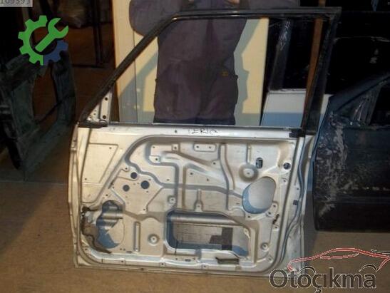 Daihatsu Terios Sağ Ön Kapı 1998-2005 çıkma parça
