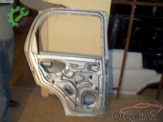 Daihatsu Terios Sol Arka Kapı 1998-2005 çıkma parça