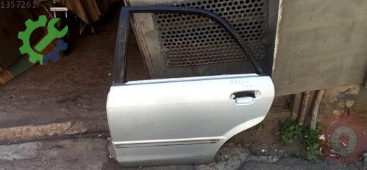 Mazda 323 Arka Kapı 1999-2001 çıkma parça