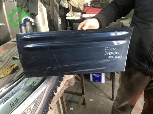 Jeep Cherokee Kapı Çıtası 1999-2004 çıkma parça