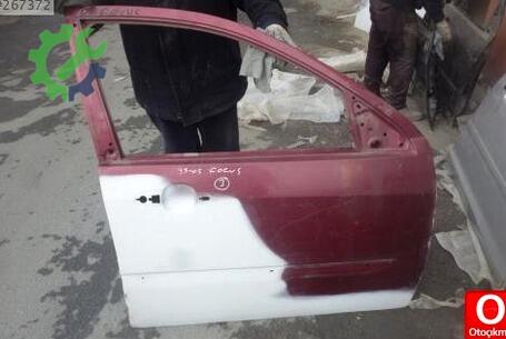 Ford Focus Sağ Ön Kapı 1999-2005 çıkma parça