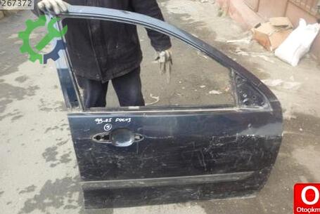 Ford Focus Sağ Ön Kapı 1999-2005 çıkma parça
