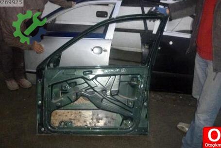 Skoda Octavia Sağ Ön Kapı 1999-2005 çıkma parça