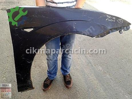 Ford Focus Ön Çamurluk çıkma parça