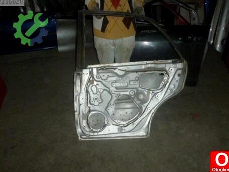 Mazda 323 Sağ Arka Kapı MAZDA323 çıkma parça