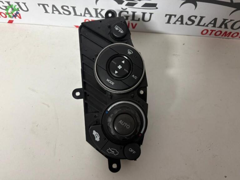 Honda Civic Klima Kontrol Paneli çıkma parça