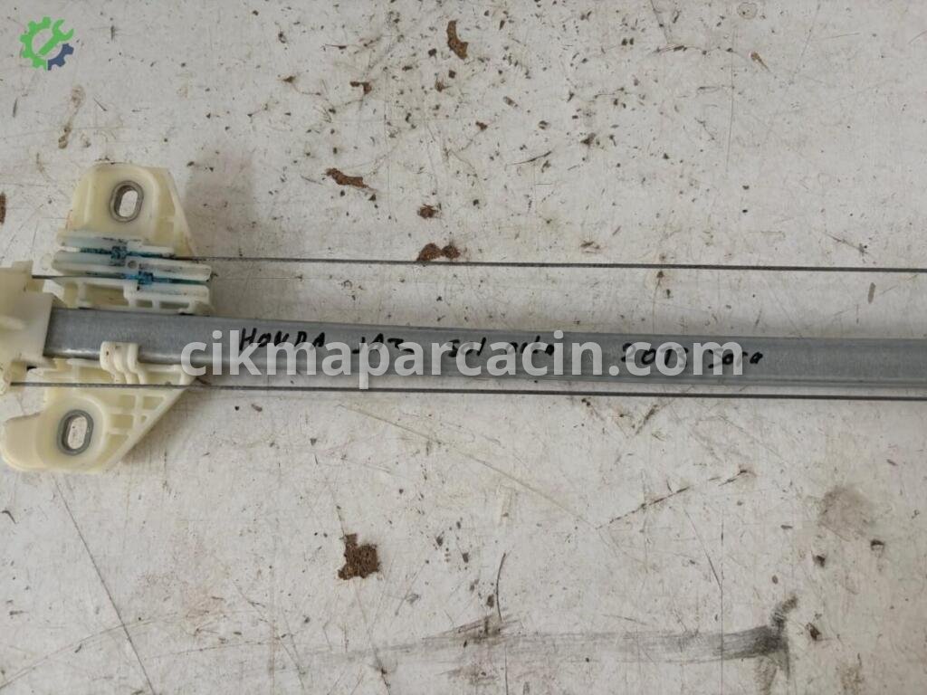 Honda Jazz Cam Krikosu çıkma parça